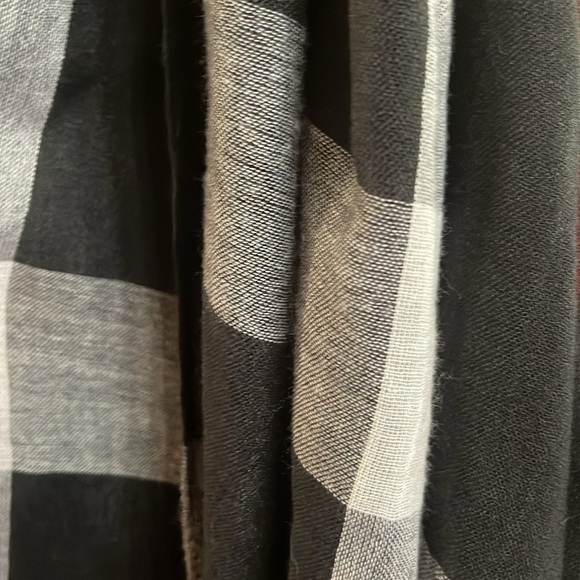 Red, black, and gray scarf with fringe - Picture 3 of 8